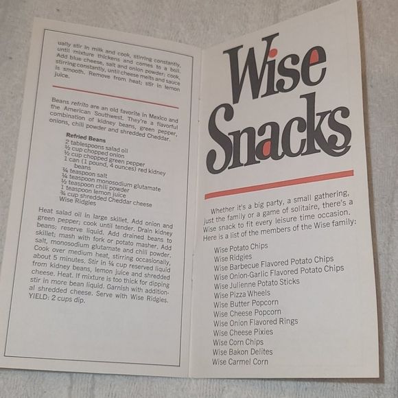 Pair of Vintage Wise Potato Chips Recipe Books - Picture 8 of 9